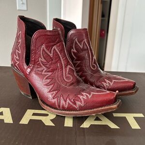 Ariat Women's Burgundy Western Ankle Booties